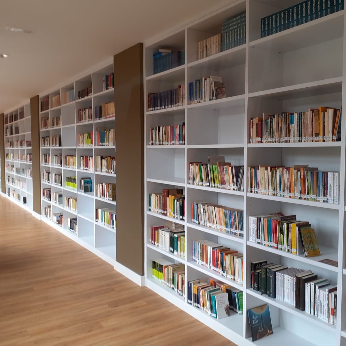 Fabricantes de estanterias a medida