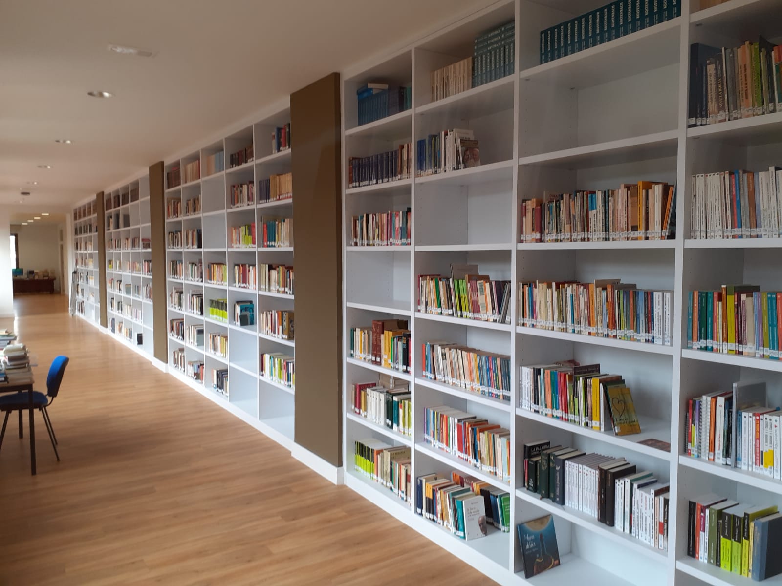 Fabricantes de estanterias a medida